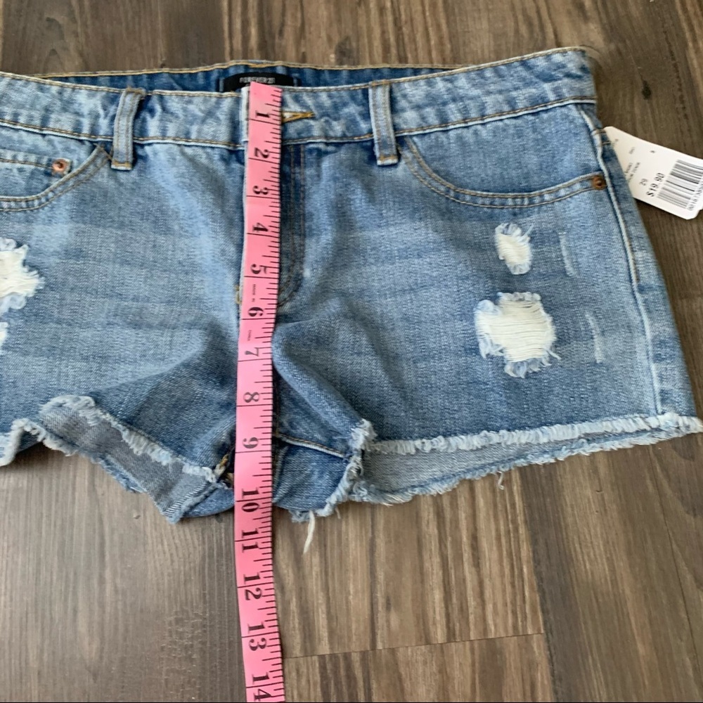 Forever 21 NWT Jean Shorts - Picture 8 of 11